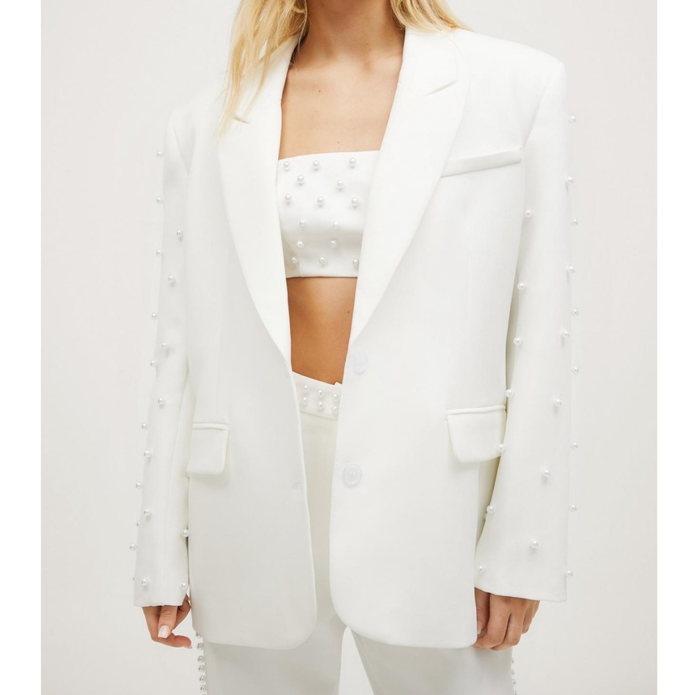 🧥Nasty Gal Premium Embellished Pearl Blazer🧥